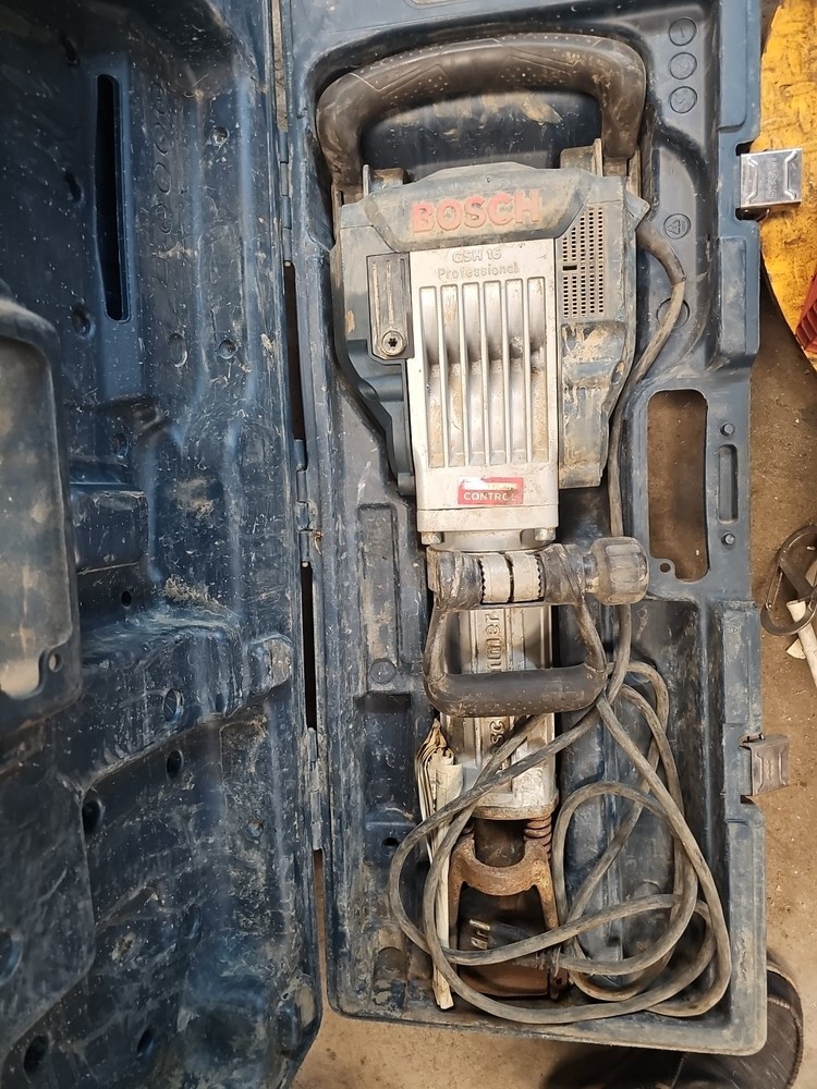 Bosch Electric Jack Hammer