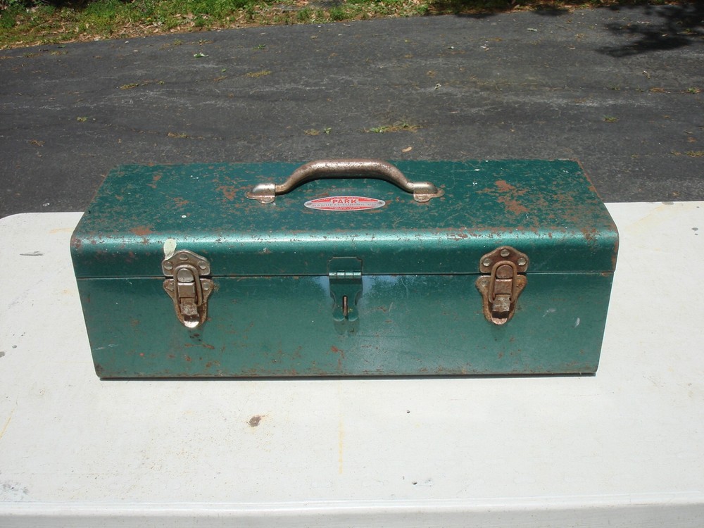 Vintage Park Portable Toolbox