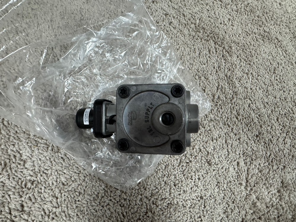 Bendix SR-5 Trailer Spring Brake Valve - K033224