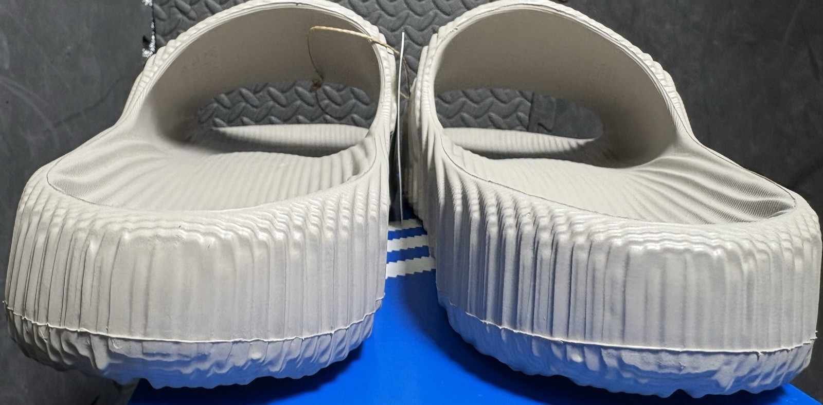 ADIDAS Adilette 22 Slides MENs Size 10 NEW W Box/Tag Light Brown FREESHIP HQ4670