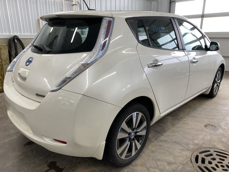 Camera/Projector Surround View Camera Front Fits 13-17 LEAF 851417