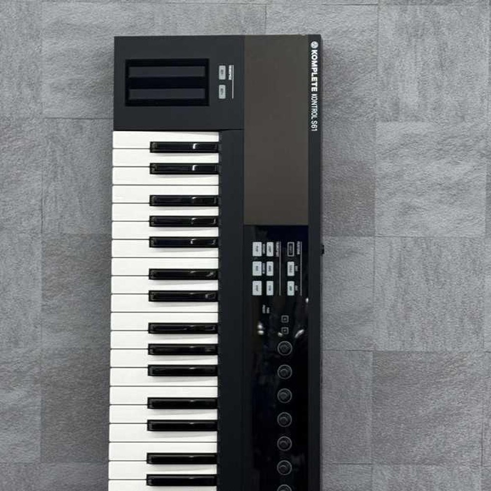 NATIVE INSTRUMENTS KOMPLETE KONTROL S61 Control Keyboard from Japan