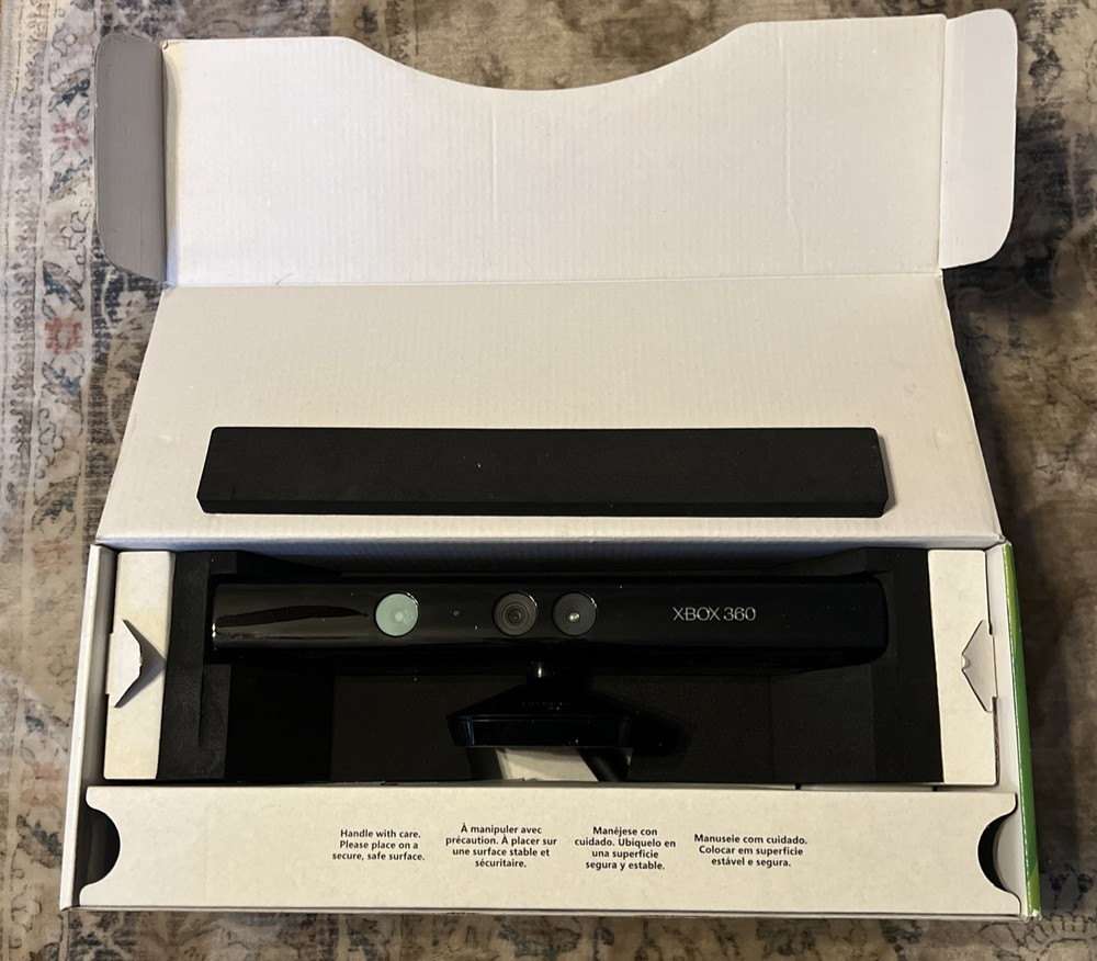 Xbox 360 Kinect Sensor Camera Bundle with Kinect Adventures Brand New Open Box