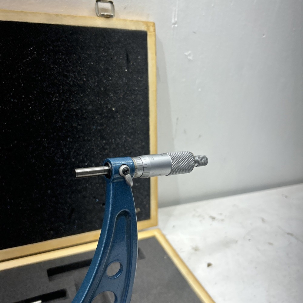 Phase II Outside Micrometer 10-11” Micrometer. With Case