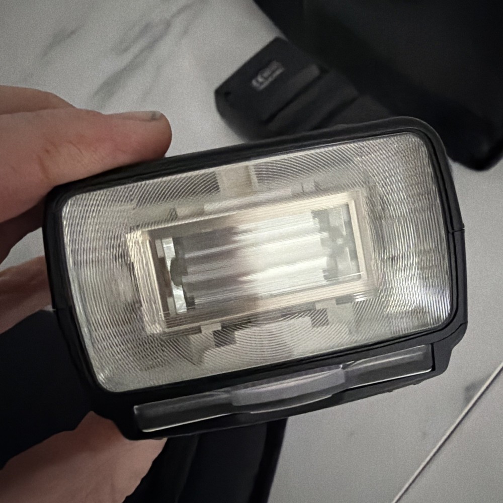 Nikon Speedlight Flash SB-900 And SB-800 With Cases