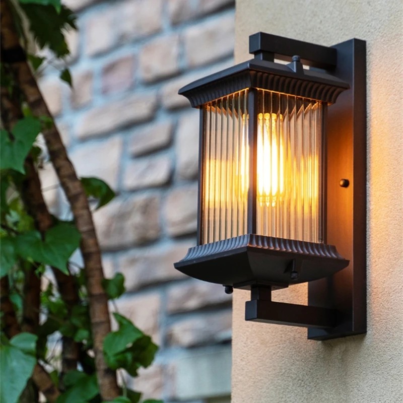 Retro Style Outdoor Wall Lamp