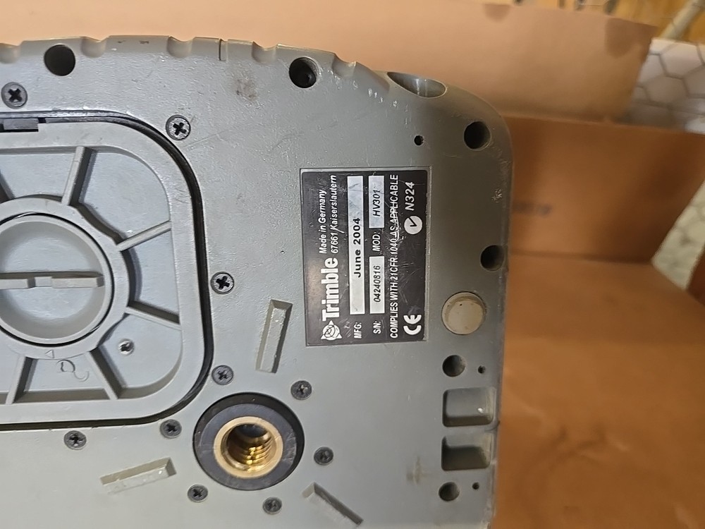 Spectra Trimble HV301 Laser With Remote And Case