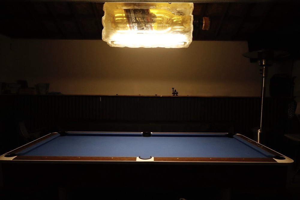Miller Genuine Draft Bottle Encased in Ice Pool Table Light. *PLEASE READ*