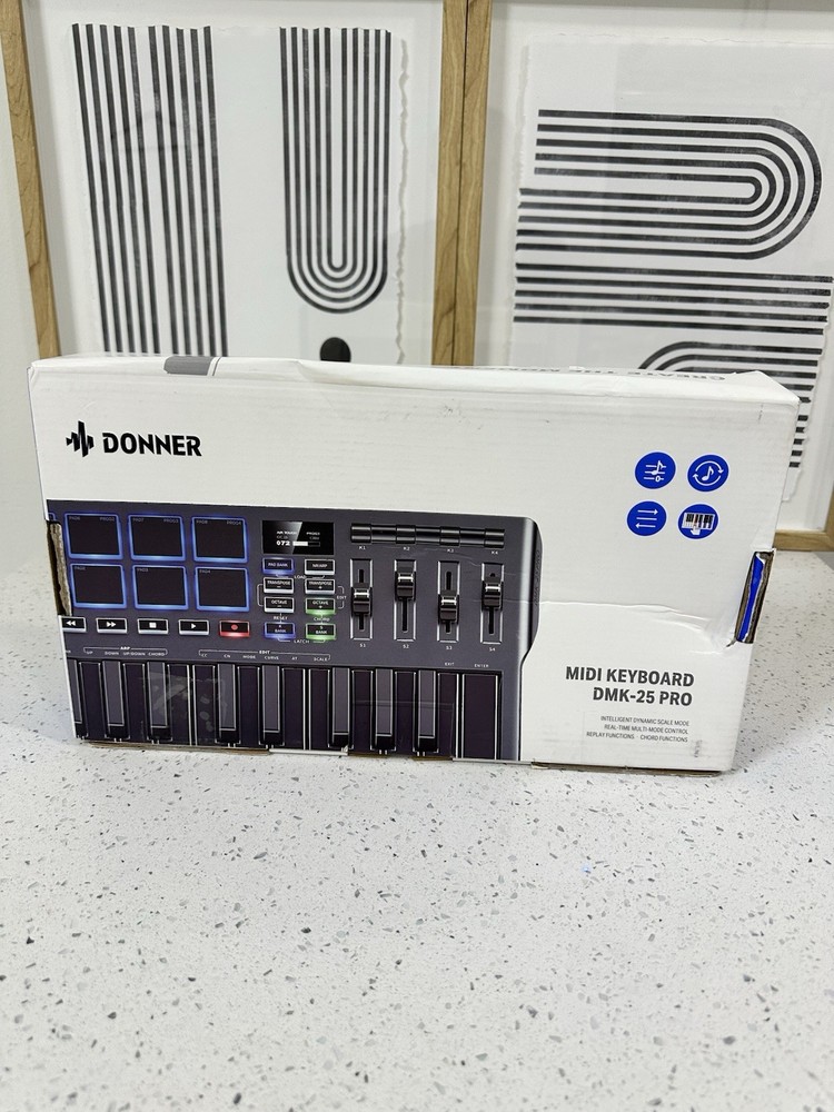 New Donner USB-C MIDI Keyboard DJ Controller OLED 25Key 8Drum Pad Touch Bar