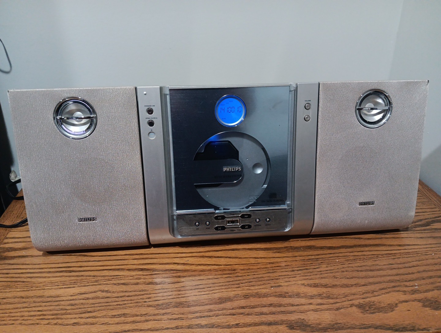 Philips Micro System MC235/37 CD Player AM/FM Radio Stereo, Tested Working