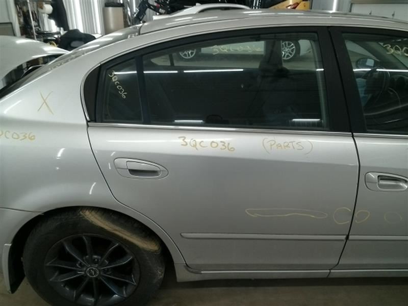 ALTIMA 2004 High Mounted Stop Light 104551475