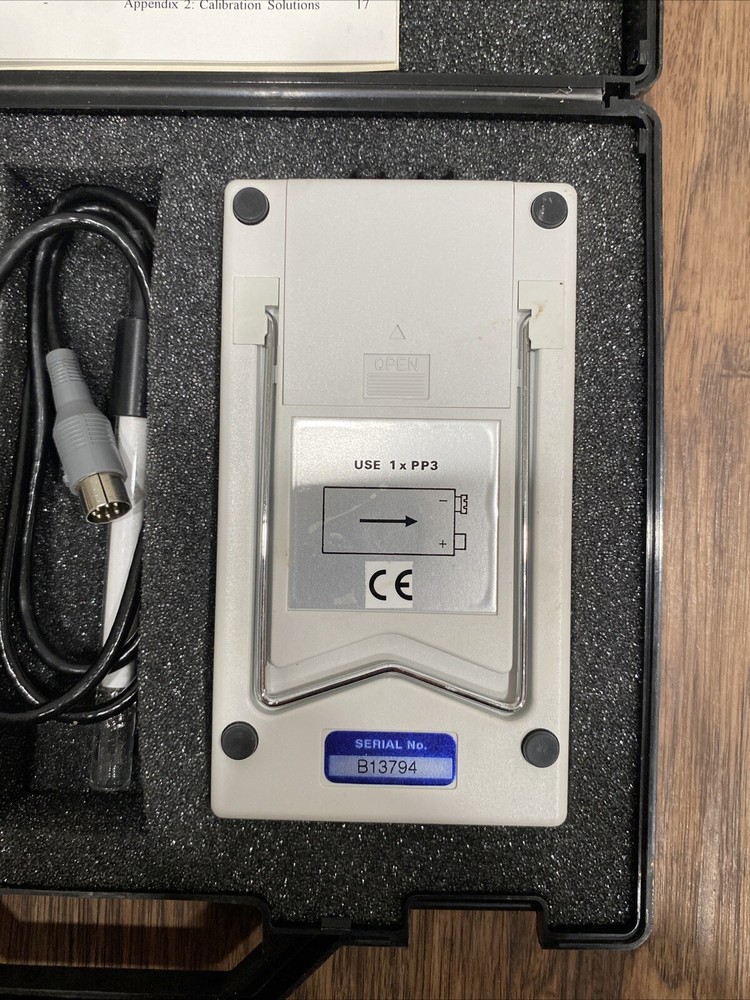 Omega CDH-287 Micro Conductivity Meter