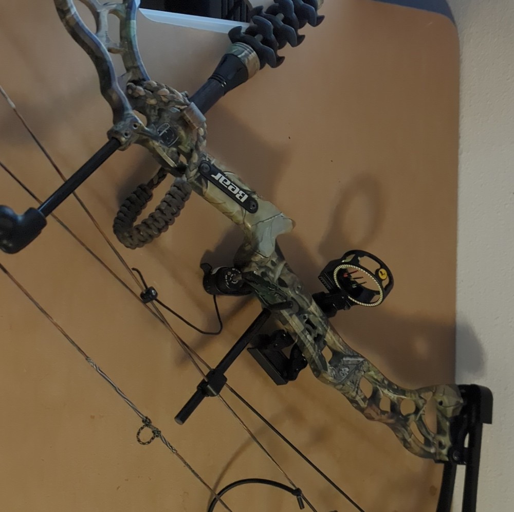 Bear Archery Attitude Compound Bow with Apache Stabilizer Trophy Ridge Sight