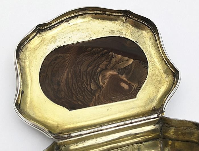 GEORGIAN SOLID SILVER & AGATE SNUFF BOX 18TH CENTURY