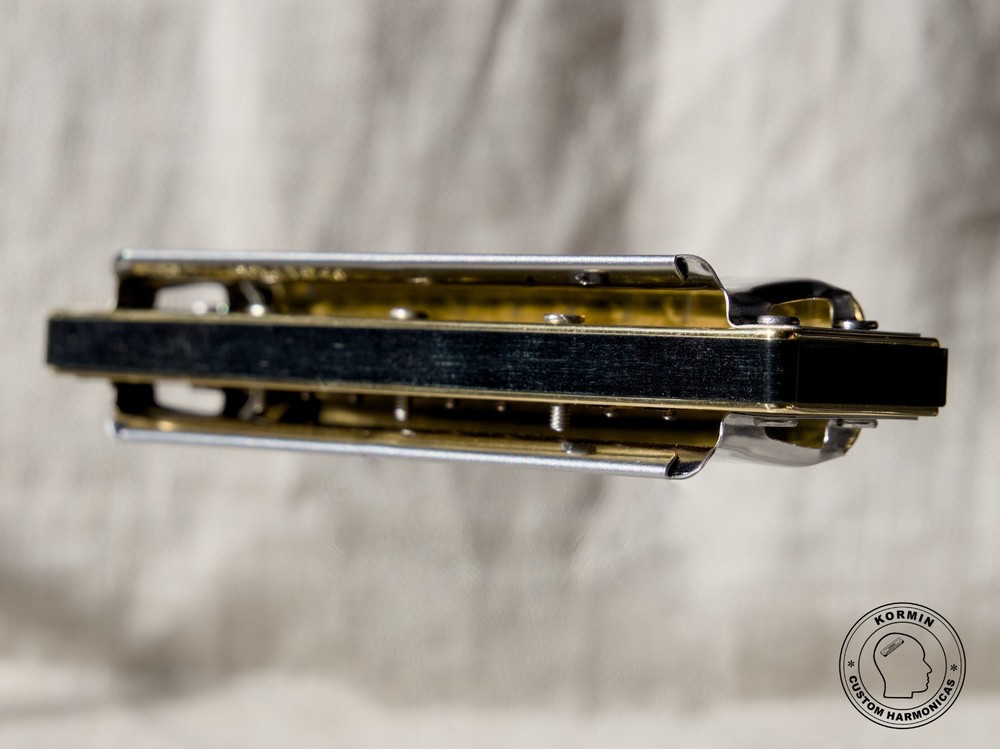 Custom Hohner Classic in E Full overblow / overdraw setup.