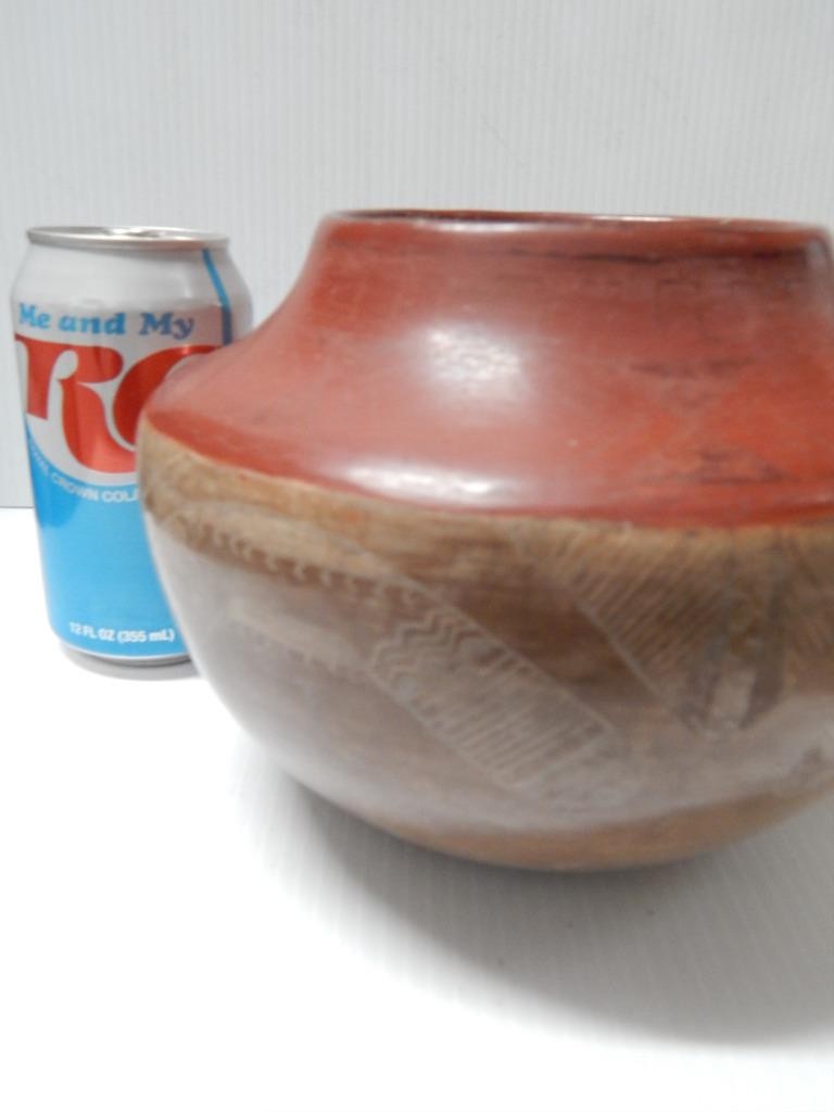 LARGE ANTIQUE SAN JUAN INDIAN POTTERY OLLA - EARLY MUSEUM GRADE EXAMPLE