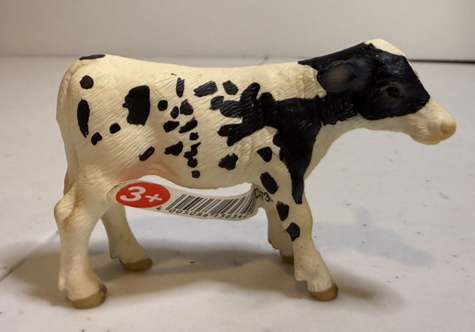 SCHLEICH 13634 Holstein Calf Cow Farm Life Figure Figurine NWT NEW