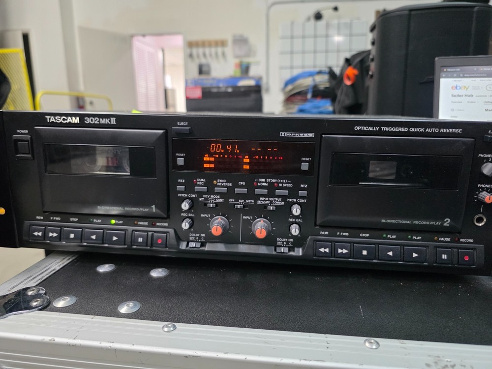 Tascam 302MKII (2)