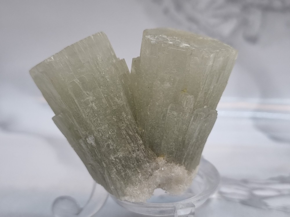 Mineral~Fluorescent Aragonite SICILY