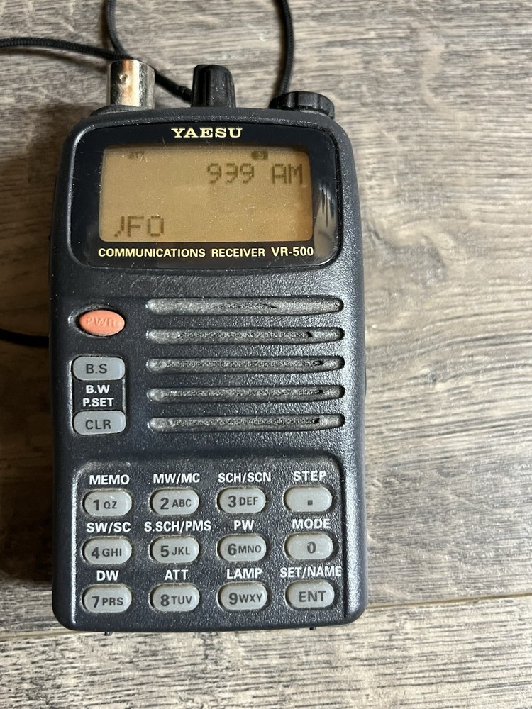 Yaesu VR-500 Communications Receiver