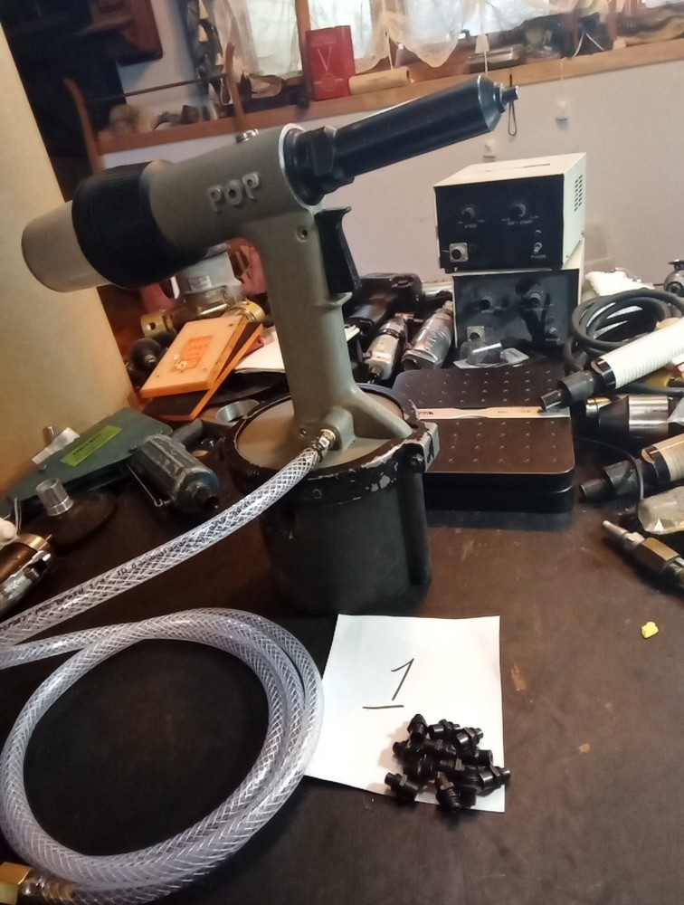 Emhart POP Pop Riveter. Model 5400