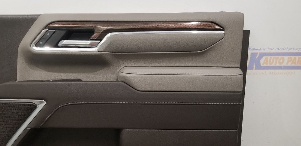 24 CHEVY SILVERADO 2500 LT DOOR PANEL FRONT PASSENGER ATMOSPHERE GRAY CREW CAB