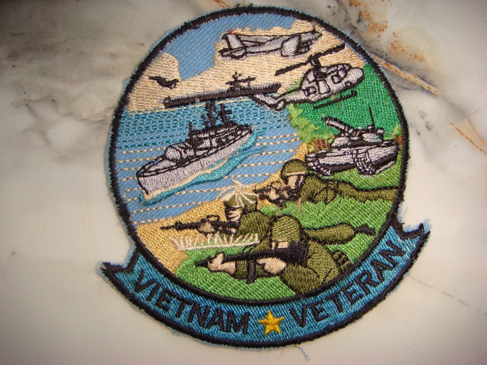 VIETNAM VETERAN COMMEMORATIVE PATCH