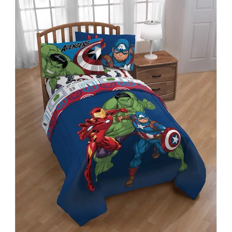 Marvel Super Hero Twin Comforter Set