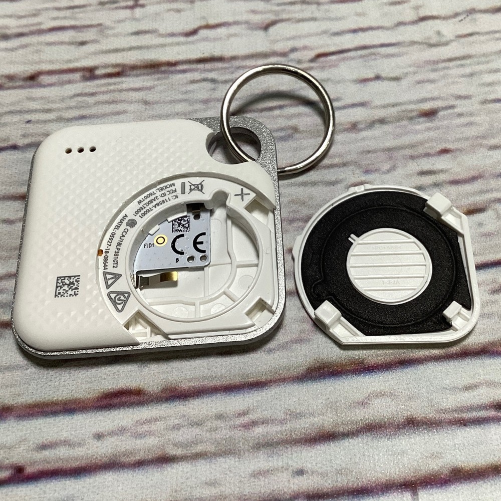 Tile Mate T6001W Bluetooth Tracker Finder White Silver & Key Ring WORKS (Single)