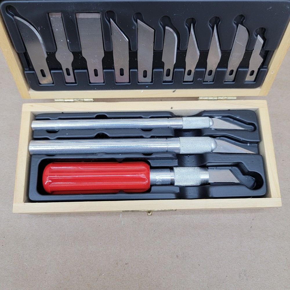 X-ACTO Basic Knife Set: Handle W/ 13 Blades w/ Wooden Case