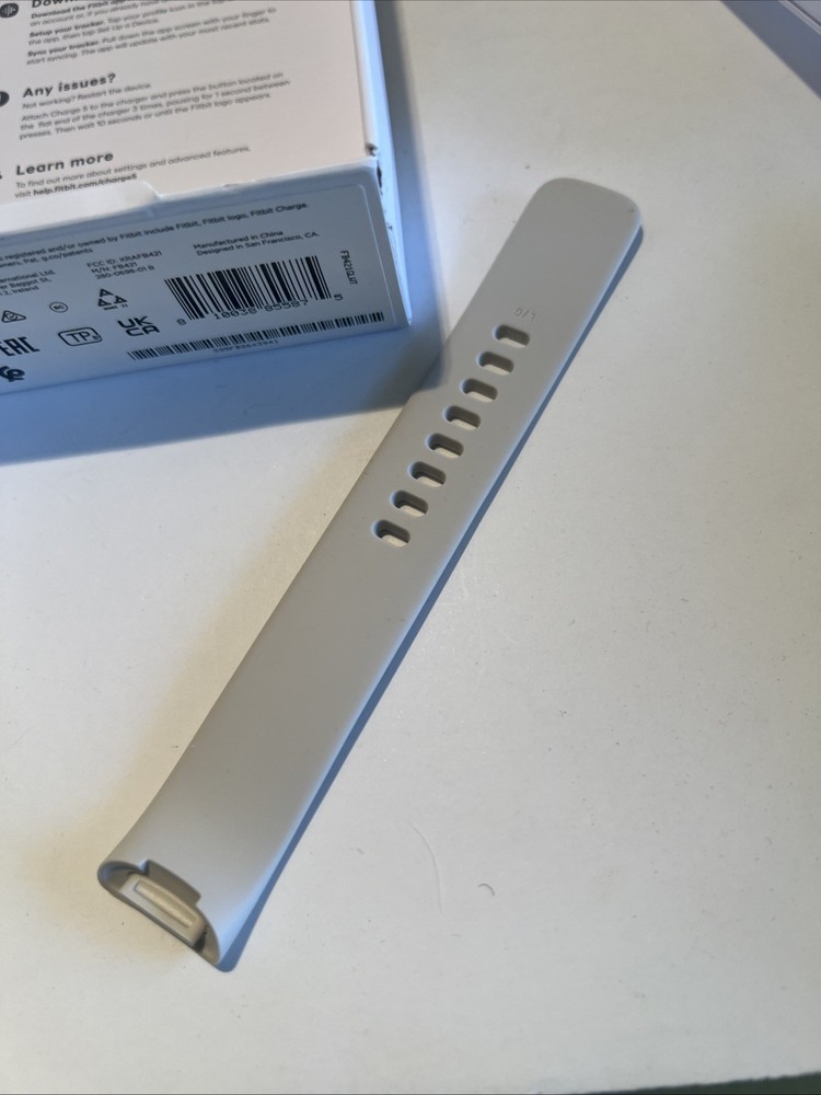 FitBit Charge 5 - Box ONLY!!! Papers Lg Band Pc