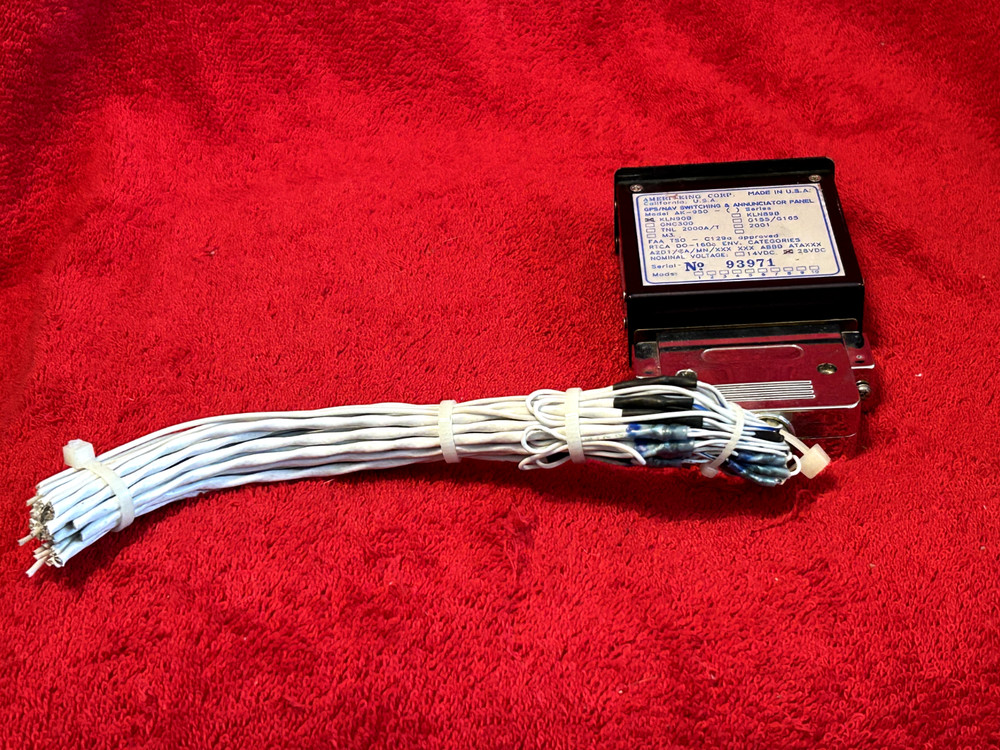 AMERI-KING AK 950-KLN 90B GPS/NAV SWITCHING & ANNUNCIATOR PANEL WITH CONNECTOR