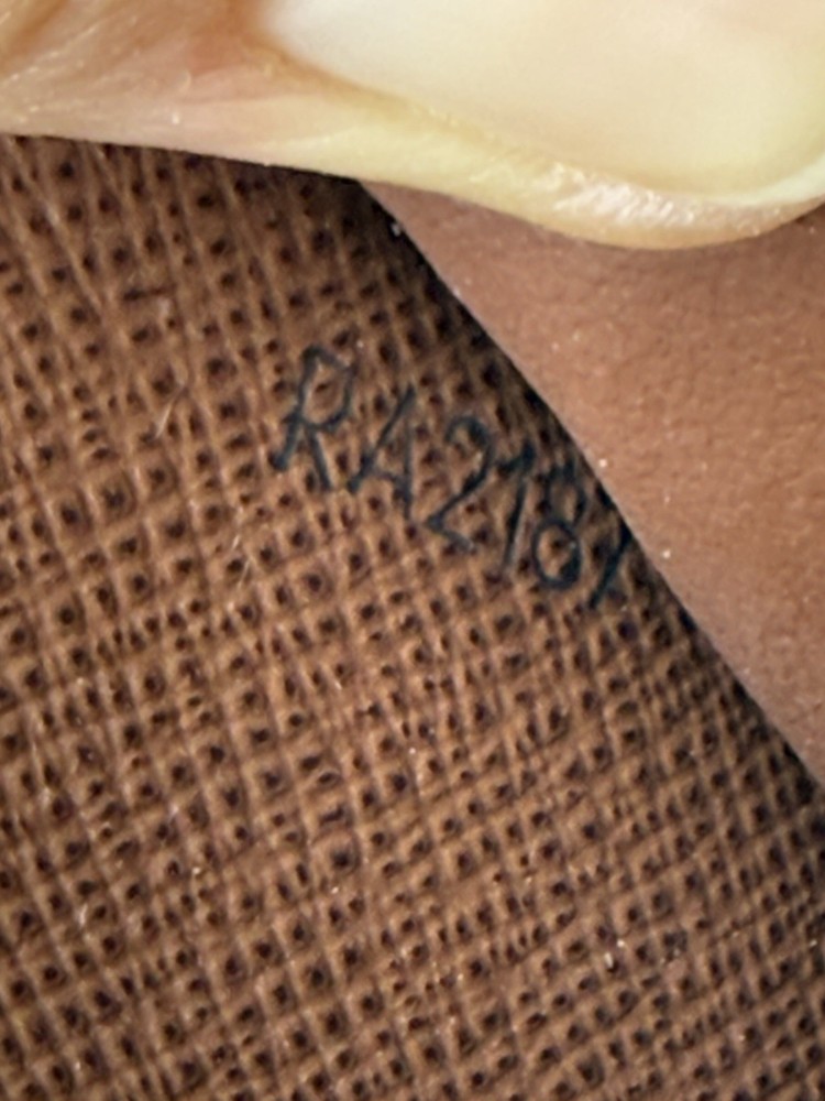 Louis Vuitton Small Ring Agenda Cover