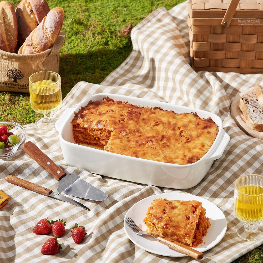 Large Ceramic Casserole Dish with Lid, 4.0 Quart Covered Rectangular Stonewar...