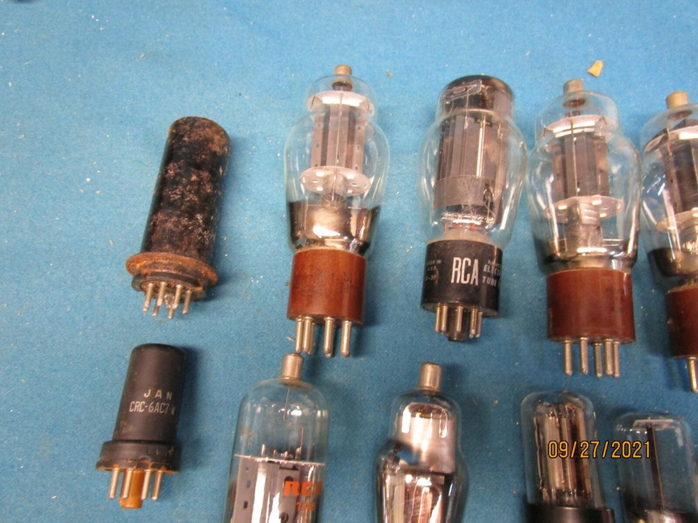 17 Used Untested RCA Vacuum Tubes Various Sizes and Styles