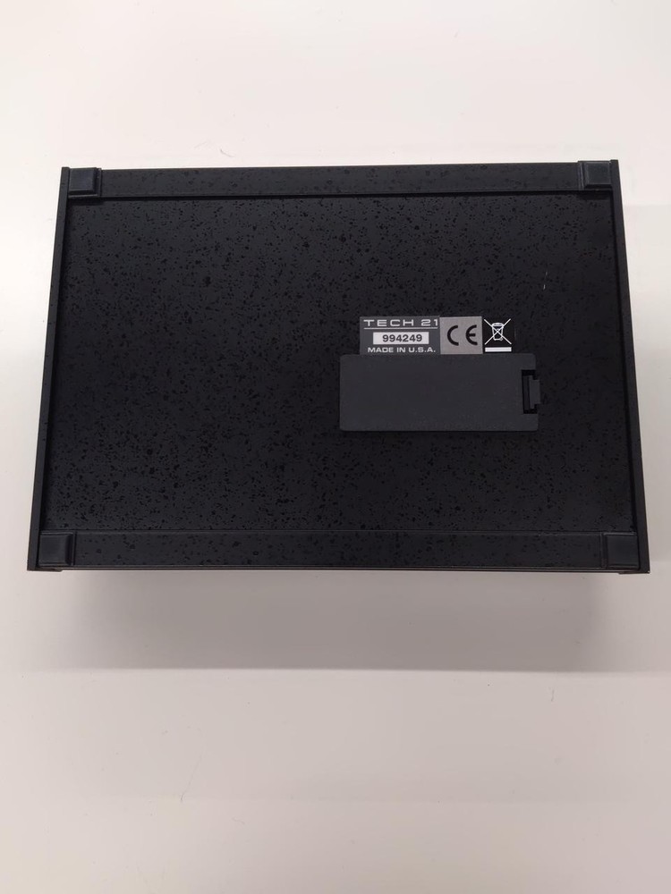 Tech 21 PROGRAMMABLE BASS DRIVER DI EFFECTOR 329082