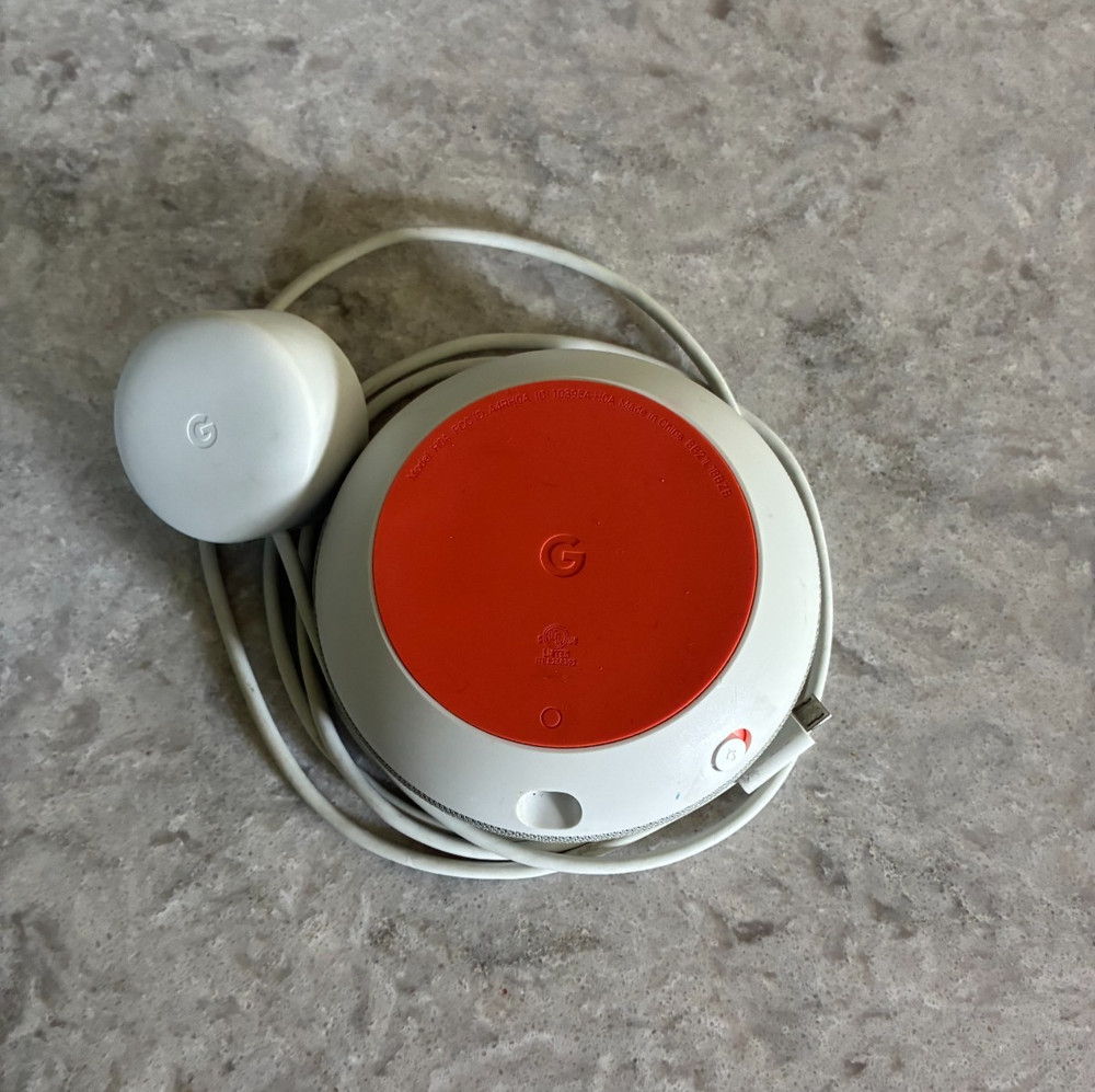 Google Home Mini Smart Speaker with Google Assistant
