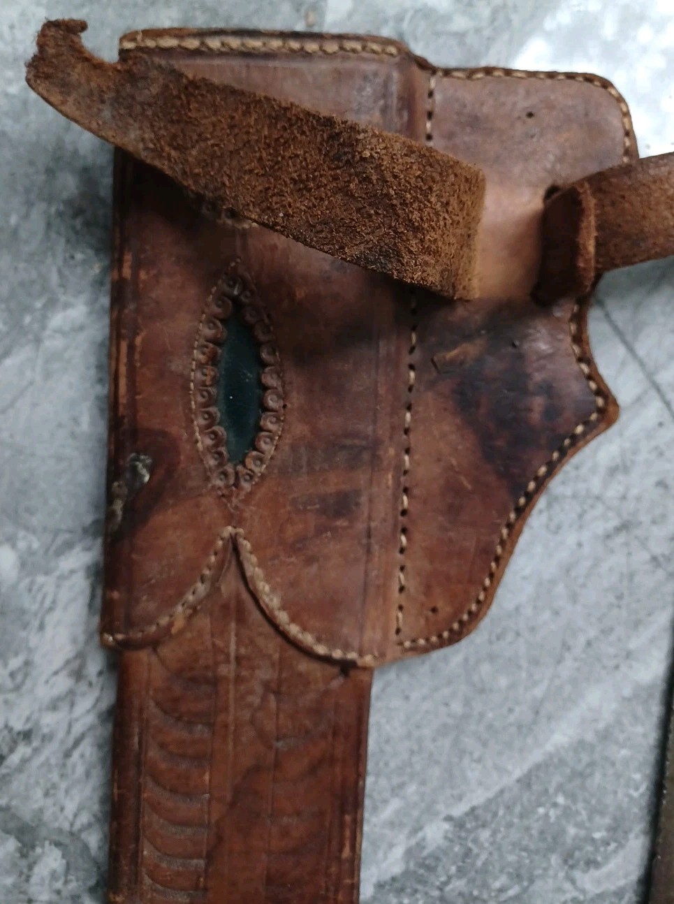 Antique Spanish Guerrero de la Costa short sword with scabbard