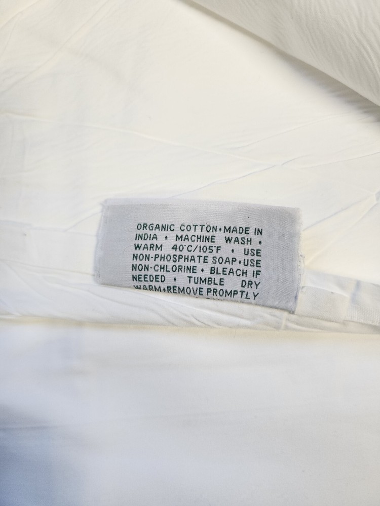 100% Organic cotton By Coyuchi Queen Solid Flat Sheet and 2 pillow cases