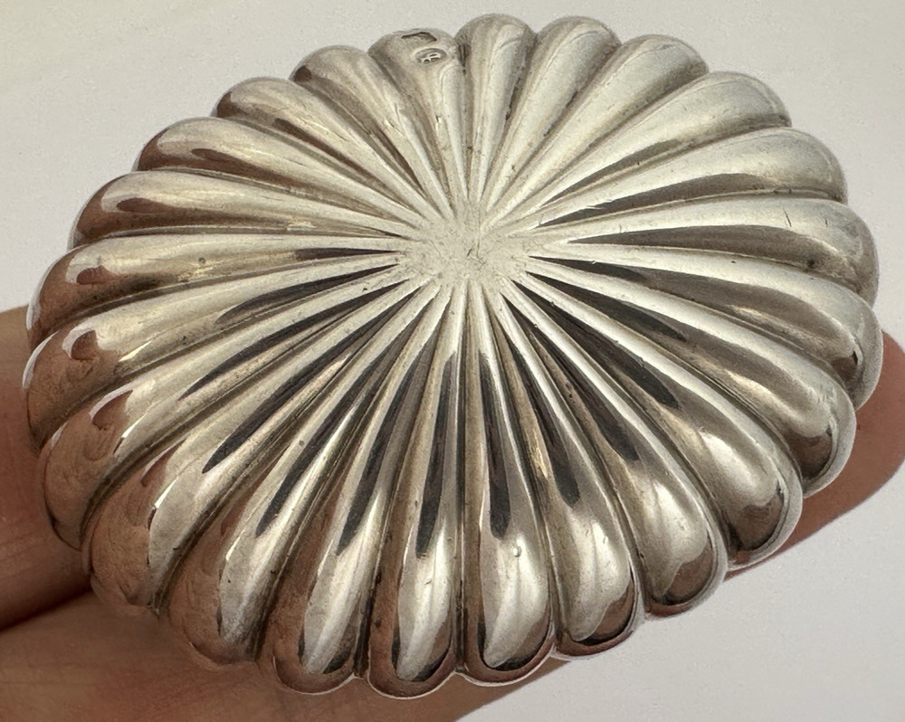 Victorian Solid Silver Snuff Box c.1890