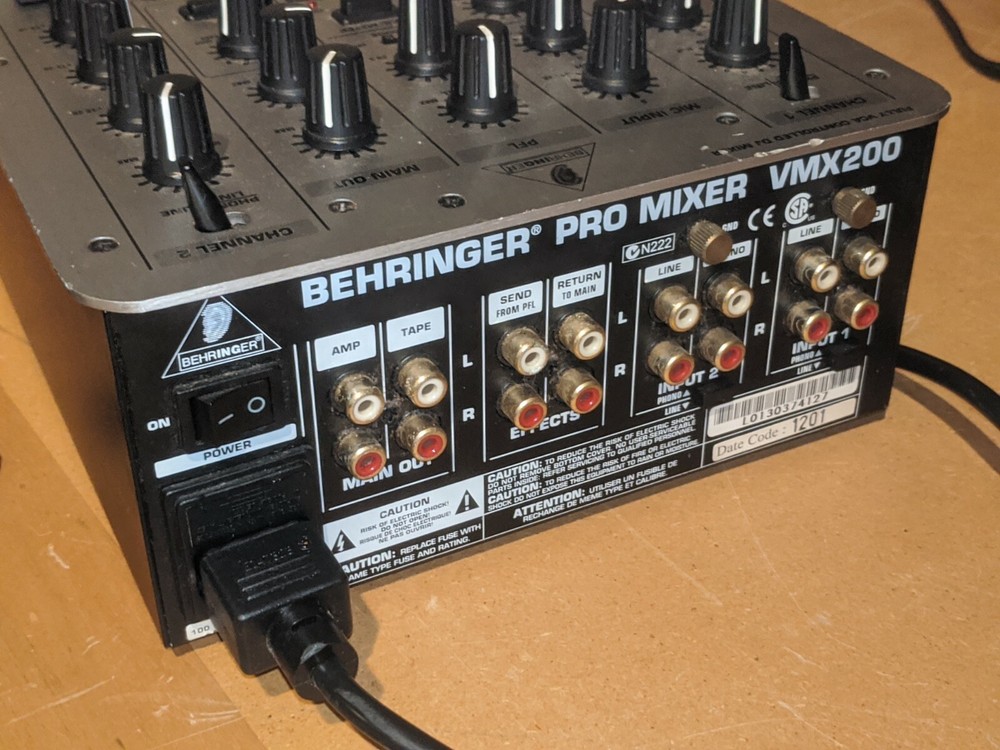 Behringer VMX200 PRO VCA PROFESSIONAL DJ Mixer 2 CHANNEL Nice & Working