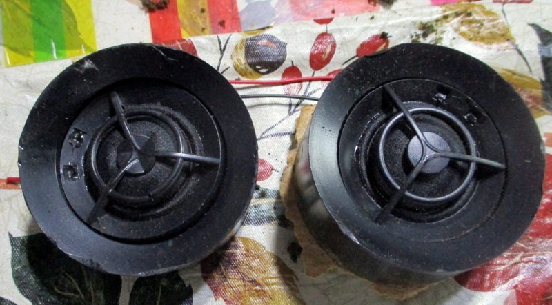 PAIR PHASE TECHNOLOGY  1.1 SERIES II TWEETERS Variable Axis Tweeter