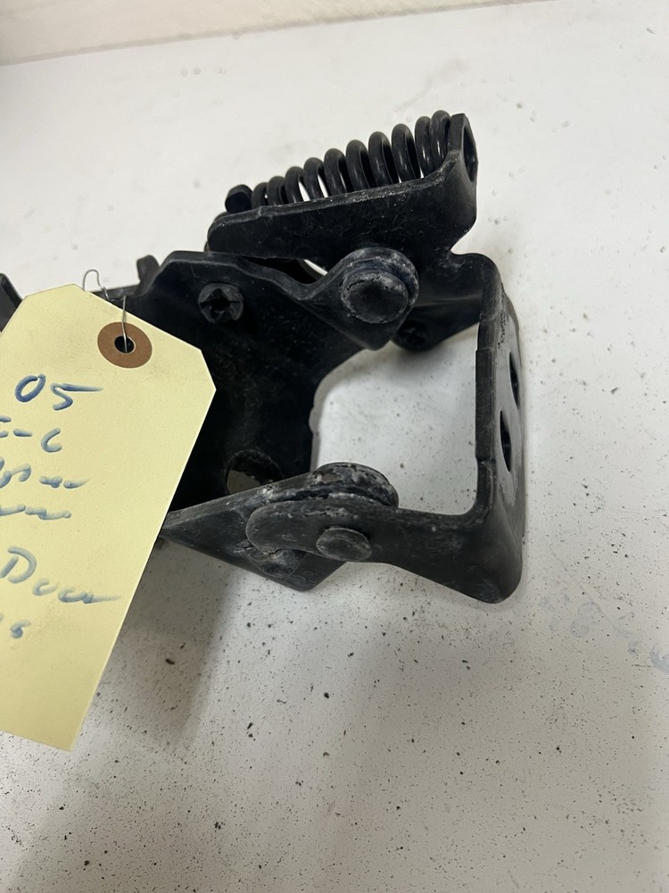 05-13 C5 Corvette Left Upper Lower Door Hinges OEM