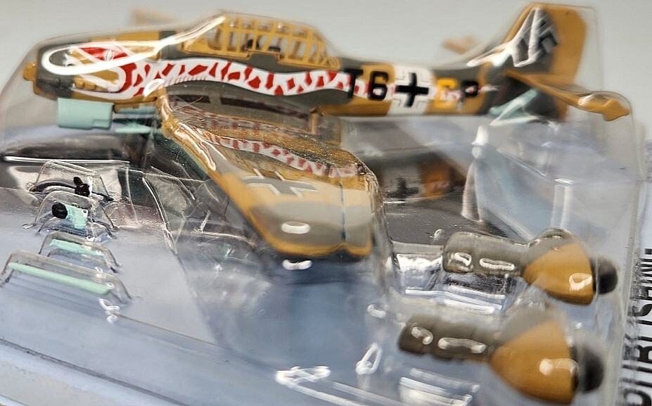 FABBRI PUBLISHING 1:100 JU87B-2 STUKA WW2 DIECAST AIRCRAFT PLANE W/STAND Z4