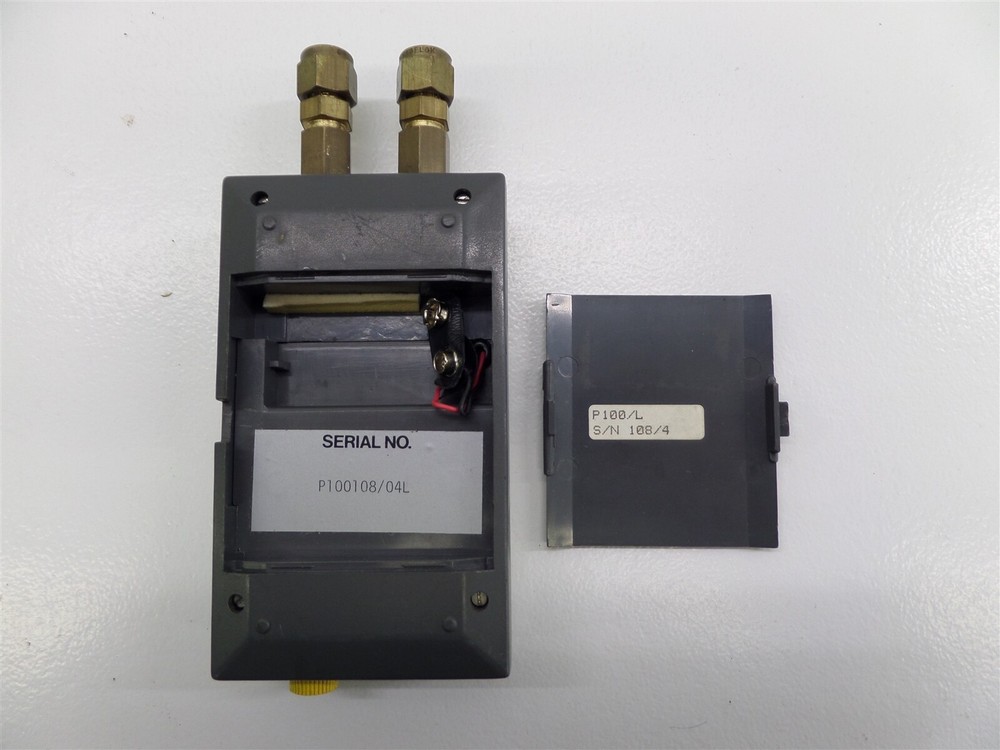 Meriam Instruments E200I Manometer