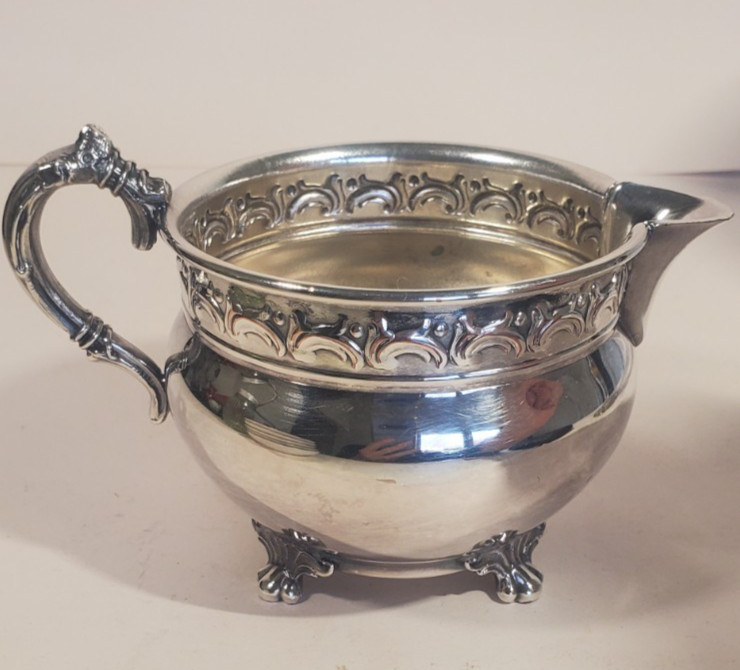 Wallace Silverplate Cream Pitcher Avalon Pattern 2834