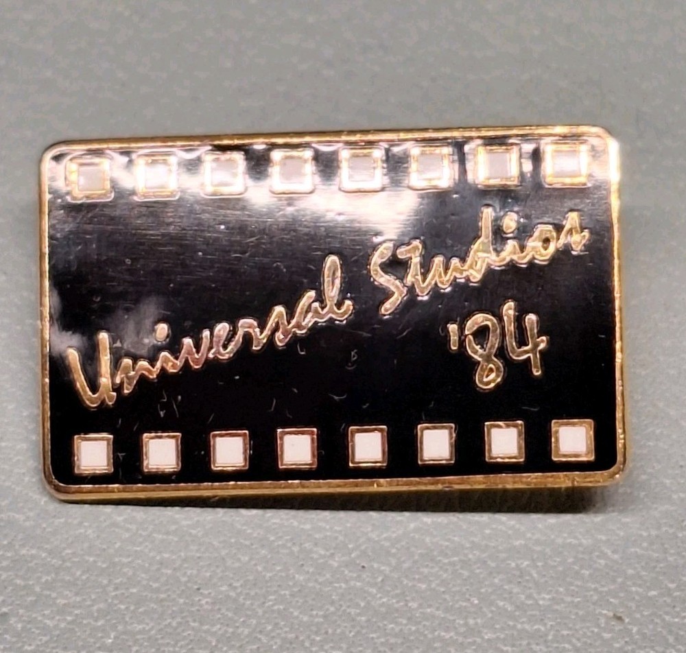 VINTAGE UNIVERSAL STUDIOS 1984 SOUVENIR PIN