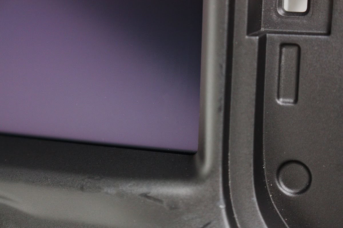 OEM GMC Sierra 1500, Denali Dash Display Bezel 84746879 Scratches