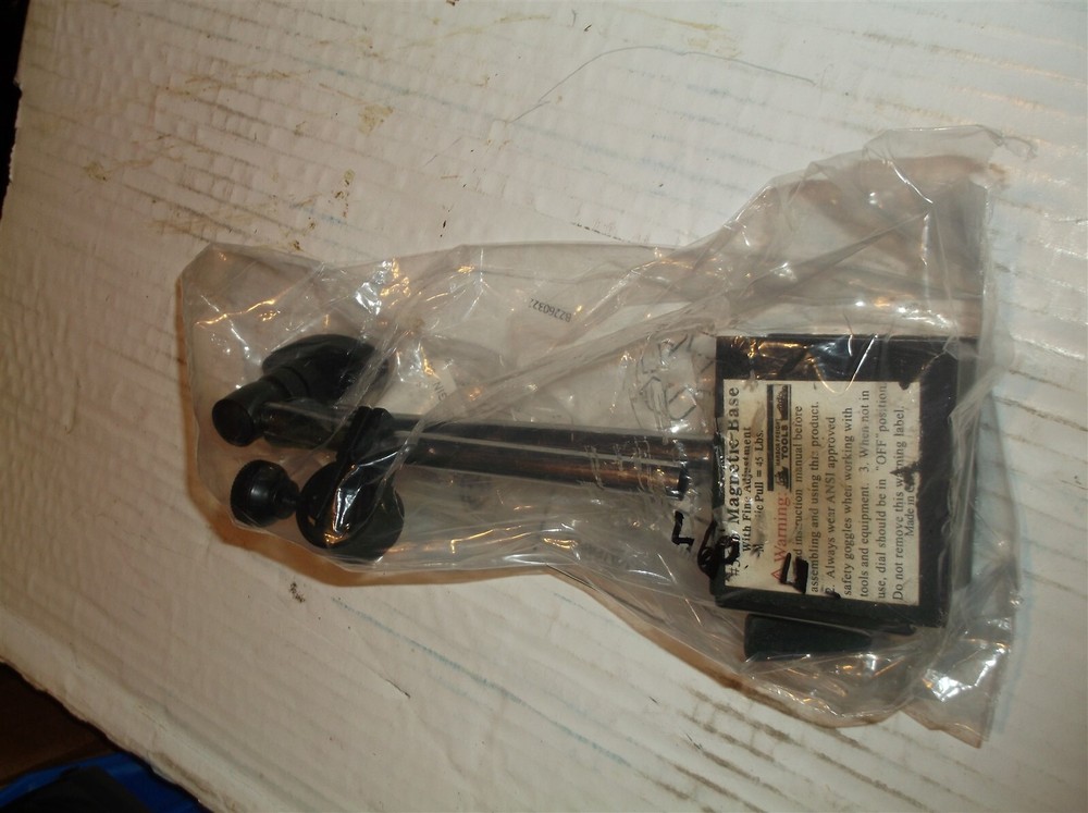 PITTSBURGH Multi-Position Magnetic Base with Fine Adjustment missing end clamp