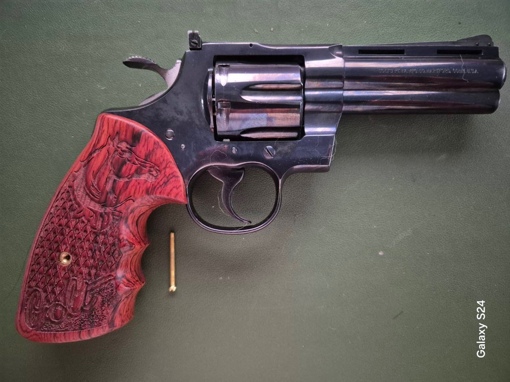 Colt Python grips Old or New E/I frame,Python re-designed 2020,Handmade Thailand